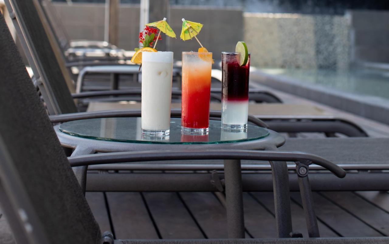 Ramada By Wyndham Acapulco Hotel & Suites Zewnętrze zdjęcie