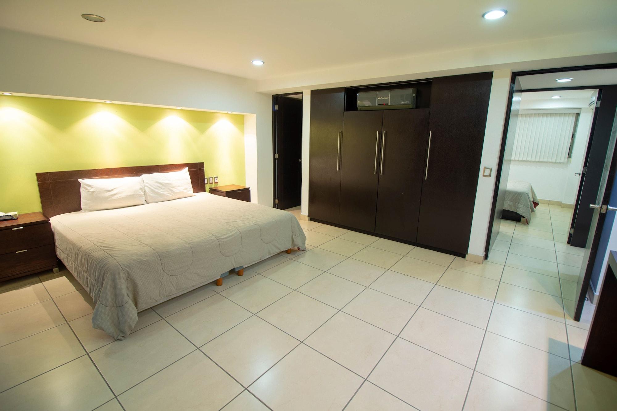Ramada By Wyndham Acapulco Hotel & Suites Zewnętrze zdjęcie