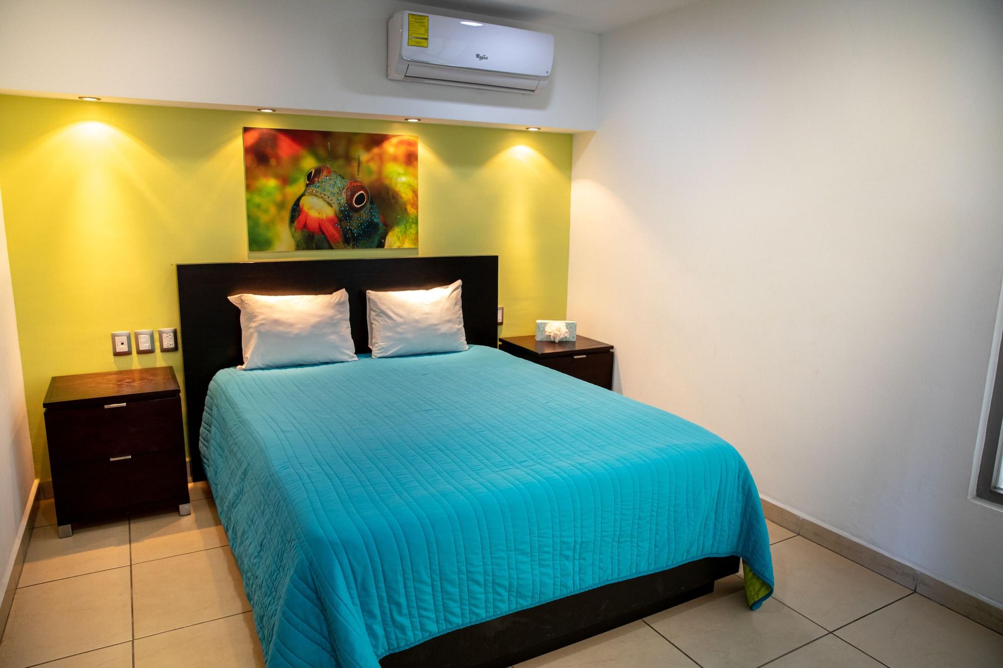 Ramada By Wyndham Acapulco Hotel & Suites Zewnętrze zdjęcie