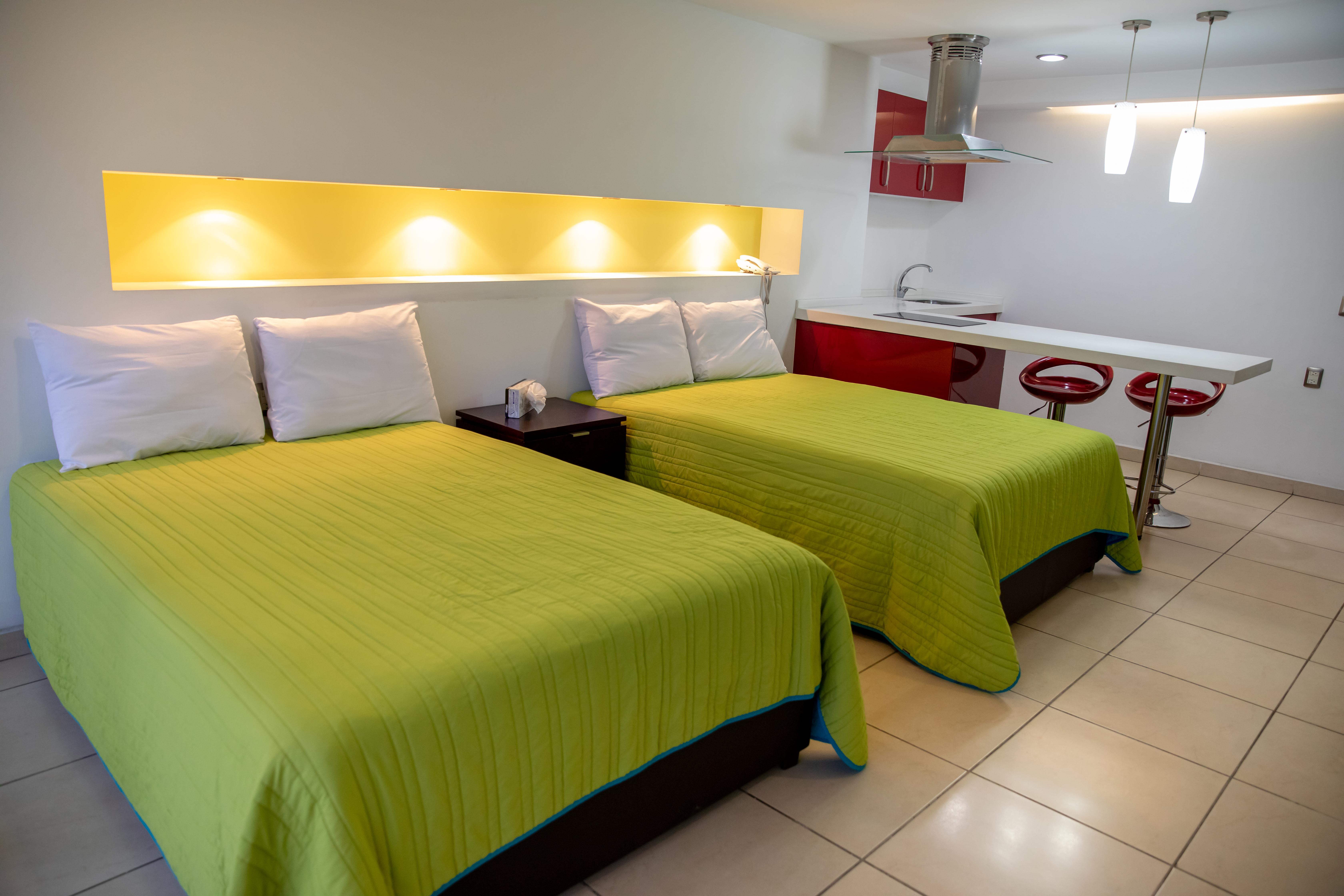 Ramada By Wyndham Acapulco Hotel & Suites Zewnętrze zdjęcie