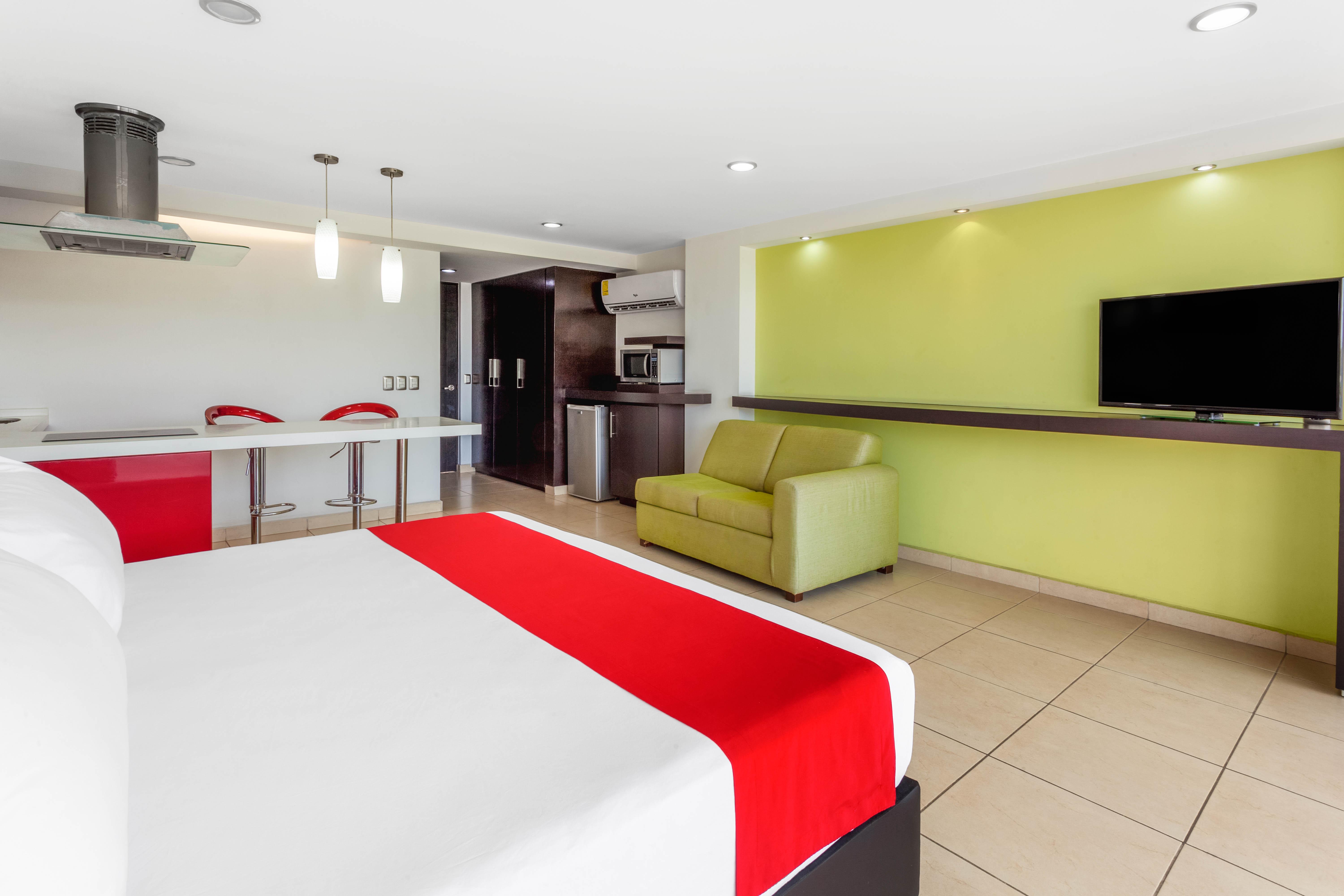 Ramada By Wyndham Acapulco Hotel & Suites Zewnętrze zdjęcie