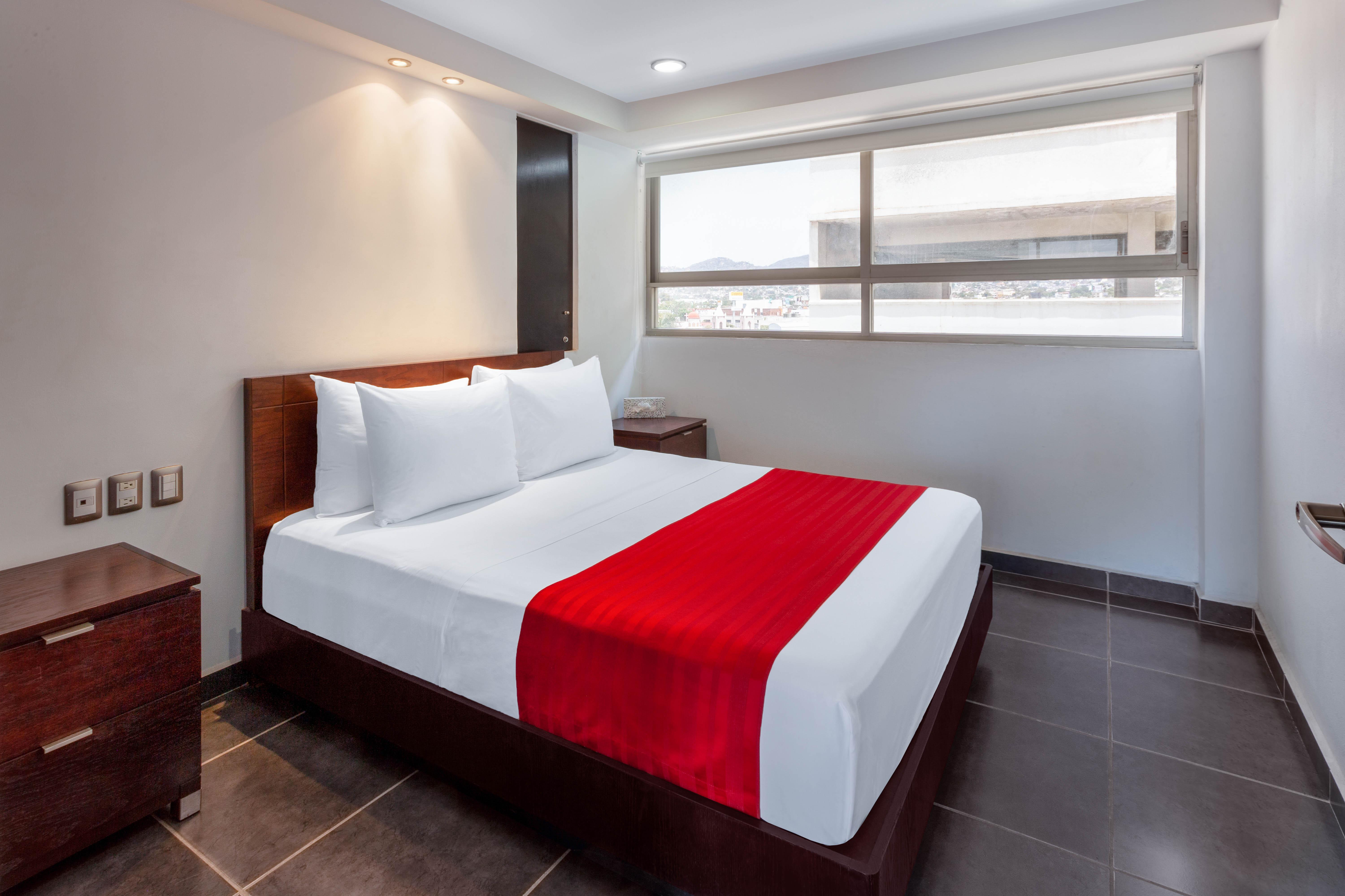 Ramada By Wyndham Acapulco Hotel & Suites Zewnętrze zdjęcie