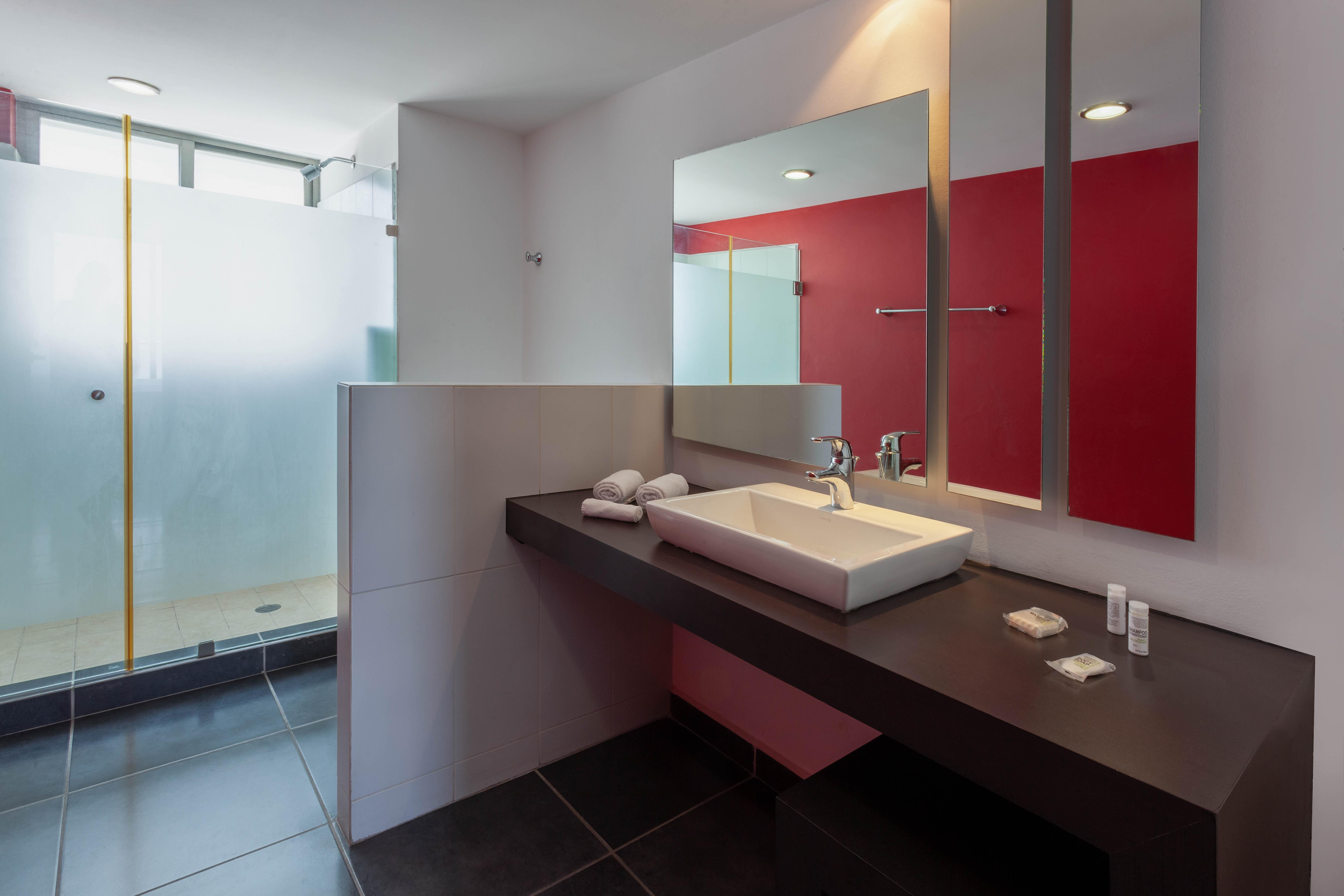Ramada By Wyndham Acapulco Hotel & Suites Zewnętrze zdjęcie