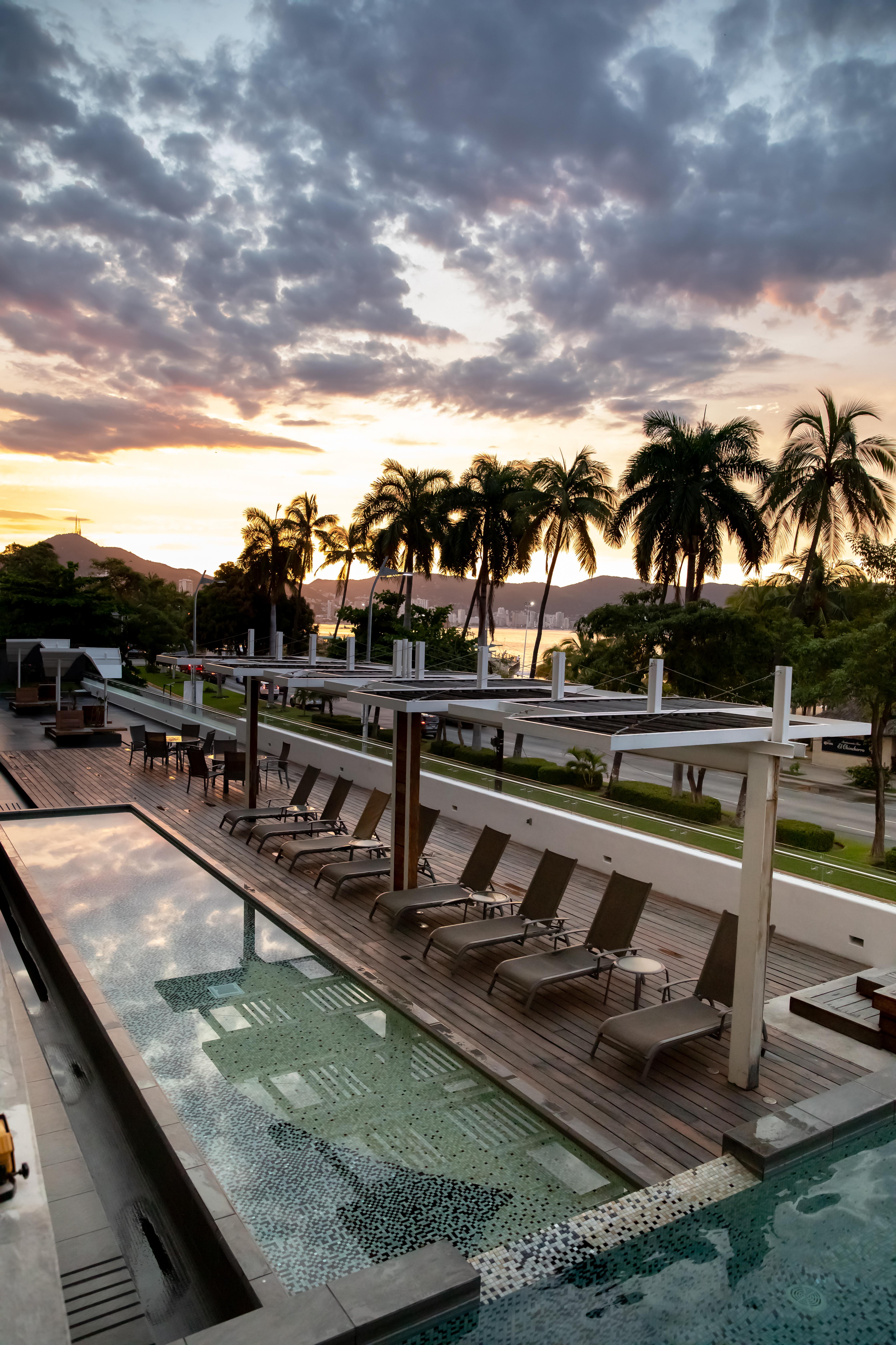 Ramada By Wyndham Acapulco Hotel & Suites Zewnętrze zdjęcie