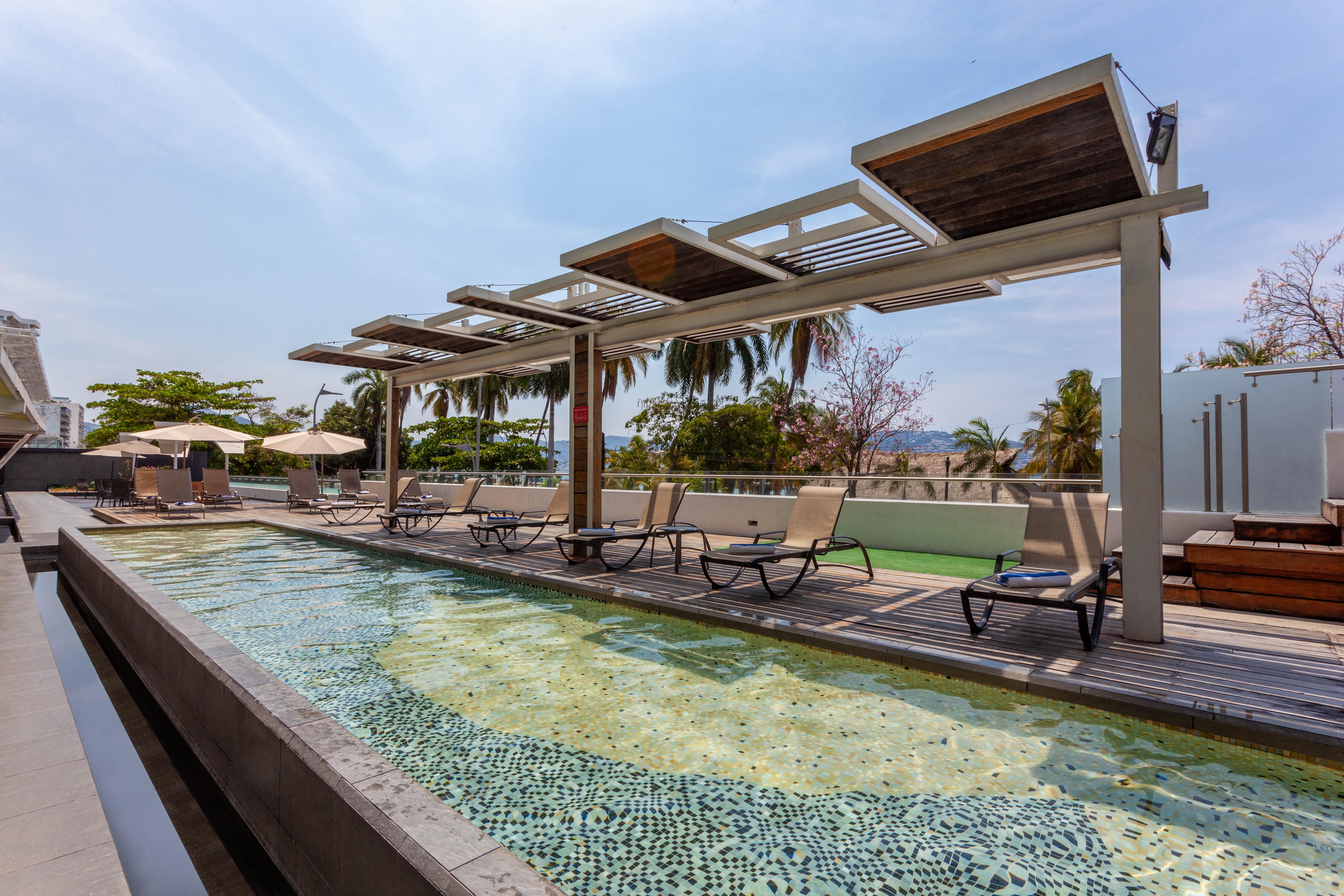 Ramada By Wyndham Acapulco Hotel & Suites Zewnętrze zdjęcie