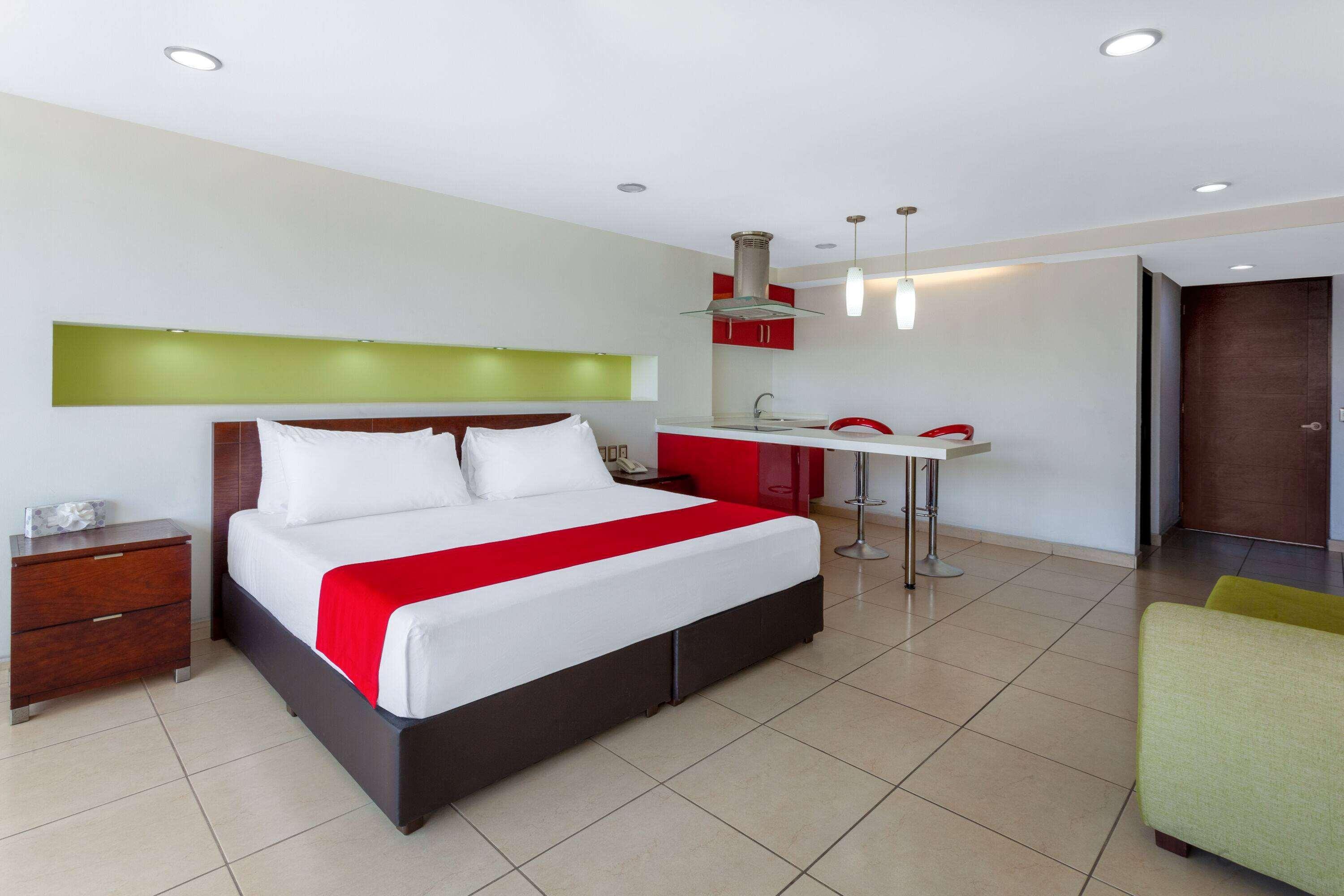 Ramada By Wyndham Acapulco Hotel & Suites Zewnętrze zdjęcie
