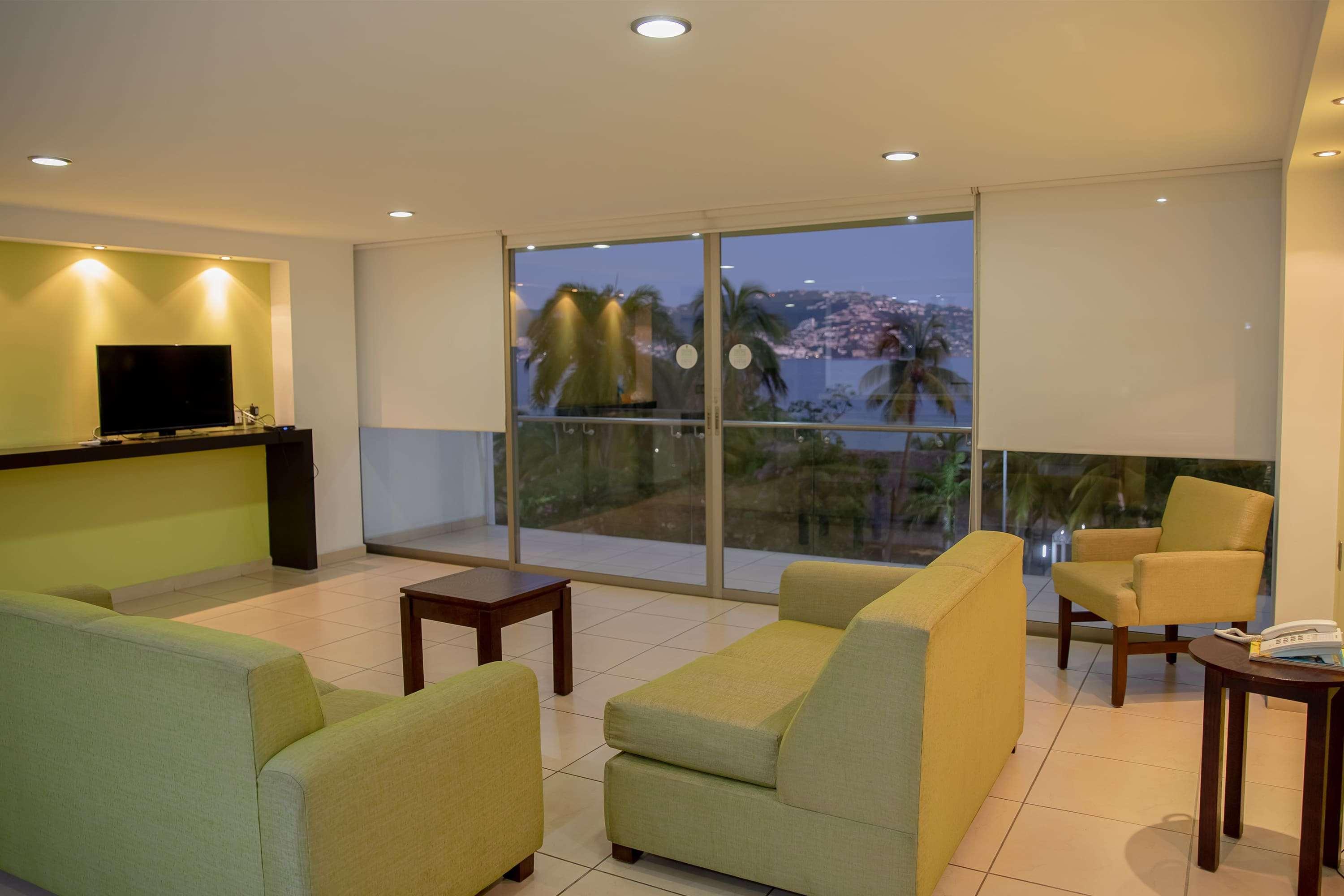 Ramada By Wyndham Acapulco Hotel & Suites Zewnętrze zdjęcie