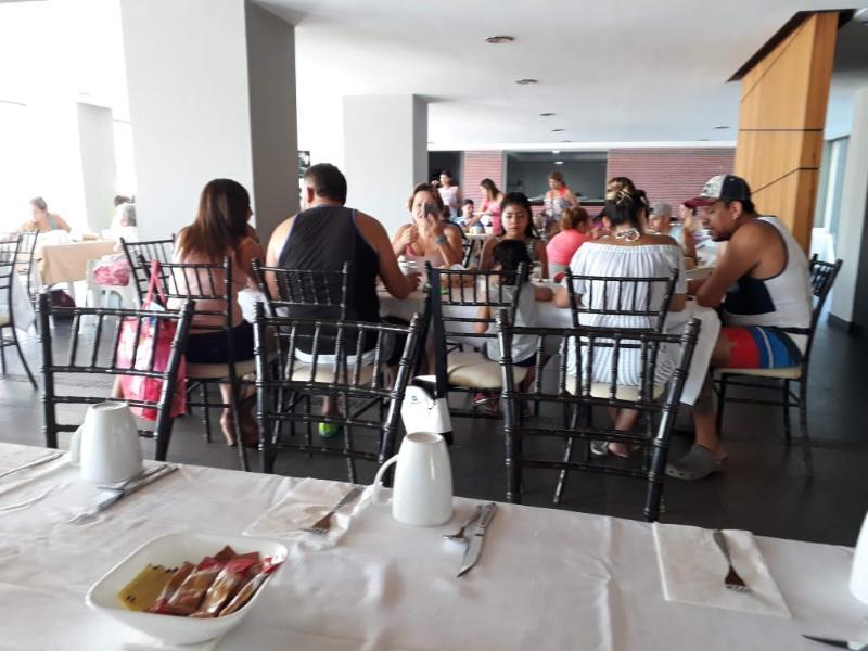 Ramada By Wyndham Acapulco Hotel & Suites Zewnętrze zdjęcie