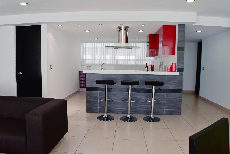 Ramada By Wyndham Acapulco Hotel & Suites Zewnętrze zdjęcie