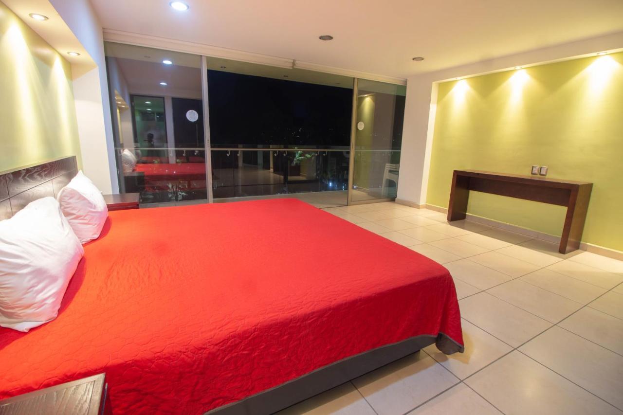 Ramada By Wyndham Acapulco Hotel & Suites Zewnętrze zdjęcie