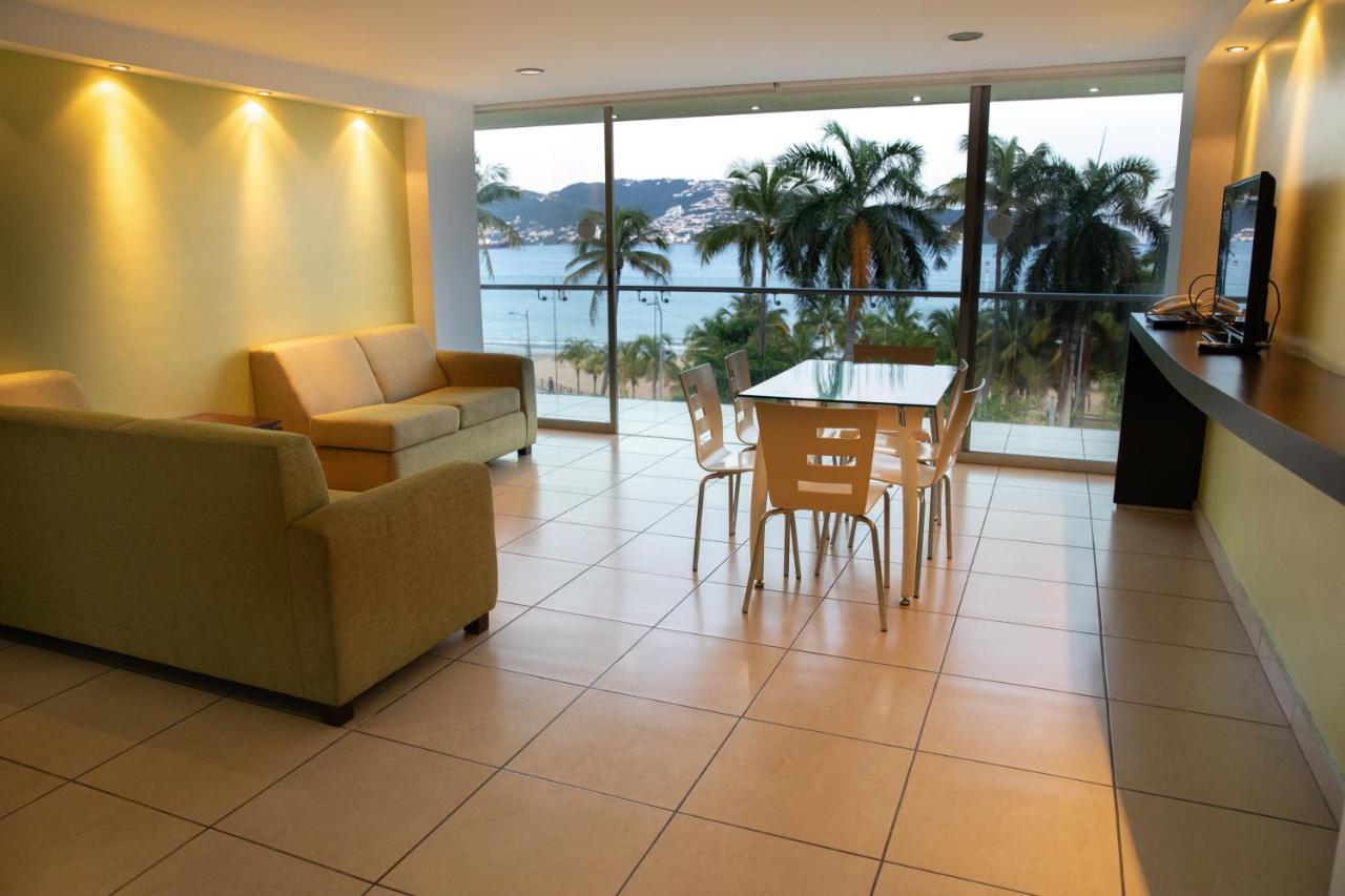 Ramada By Wyndham Acapulco Hotel & Suites Zewnętrze zdjęcie