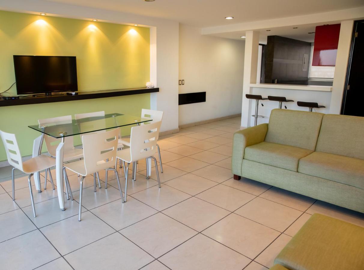 Ramada By Wyndham Acapulco Hotel & Suites Zewnętrze zdjęcie